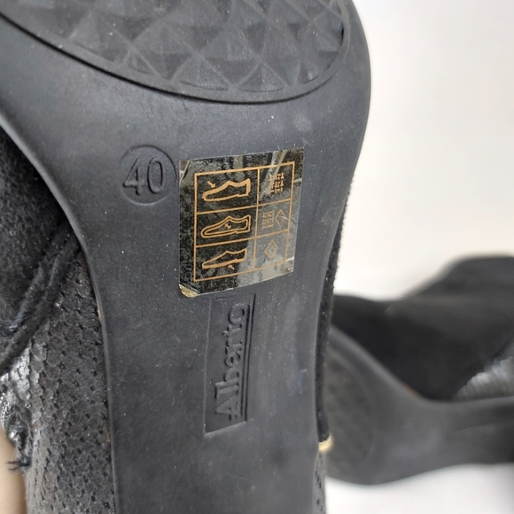 ALBERTO black heeled booties faux leather ankle boots gold accents - Picture 14 of 15